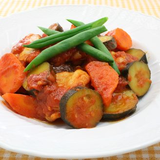 鶏と夏野菜のトマト煮