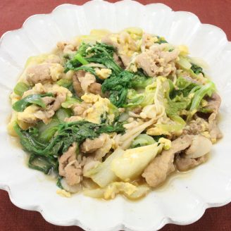 豚肉と冬野菜の卵とじ