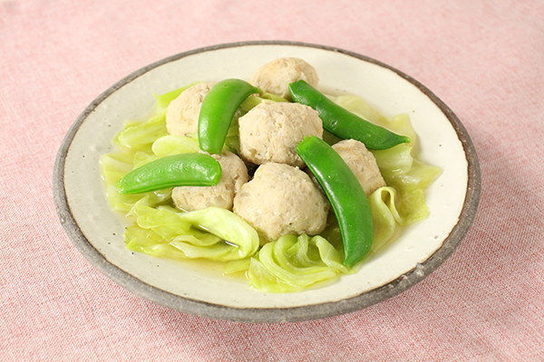 鶏団子とキャベツの春煮物