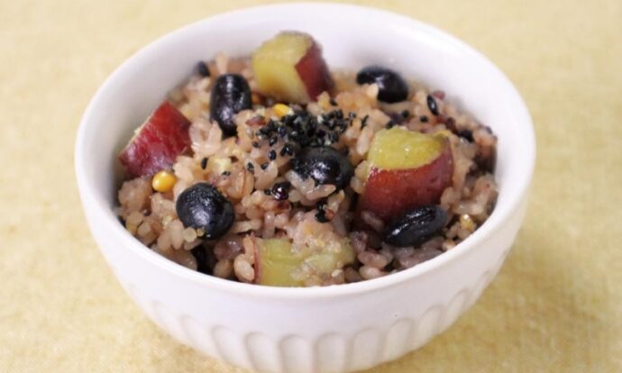 黒豆とさつまいもの炊き込みご飯